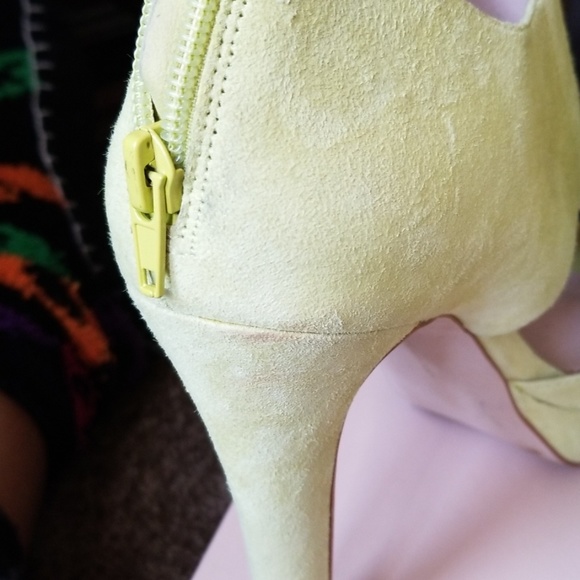 BCBG - Picture 5 of 8